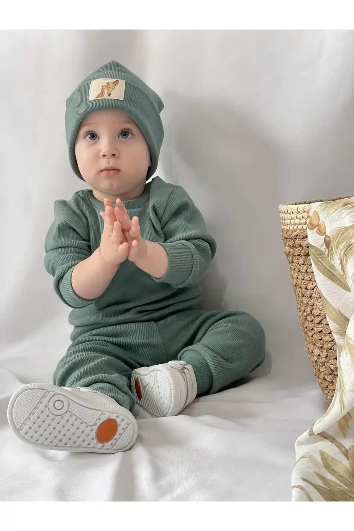 MiaBaby Bereli Üçlü Takım: Yüksek Kalite Pamuklu Bebek Giyiminde Rahatlık ve Şıklık