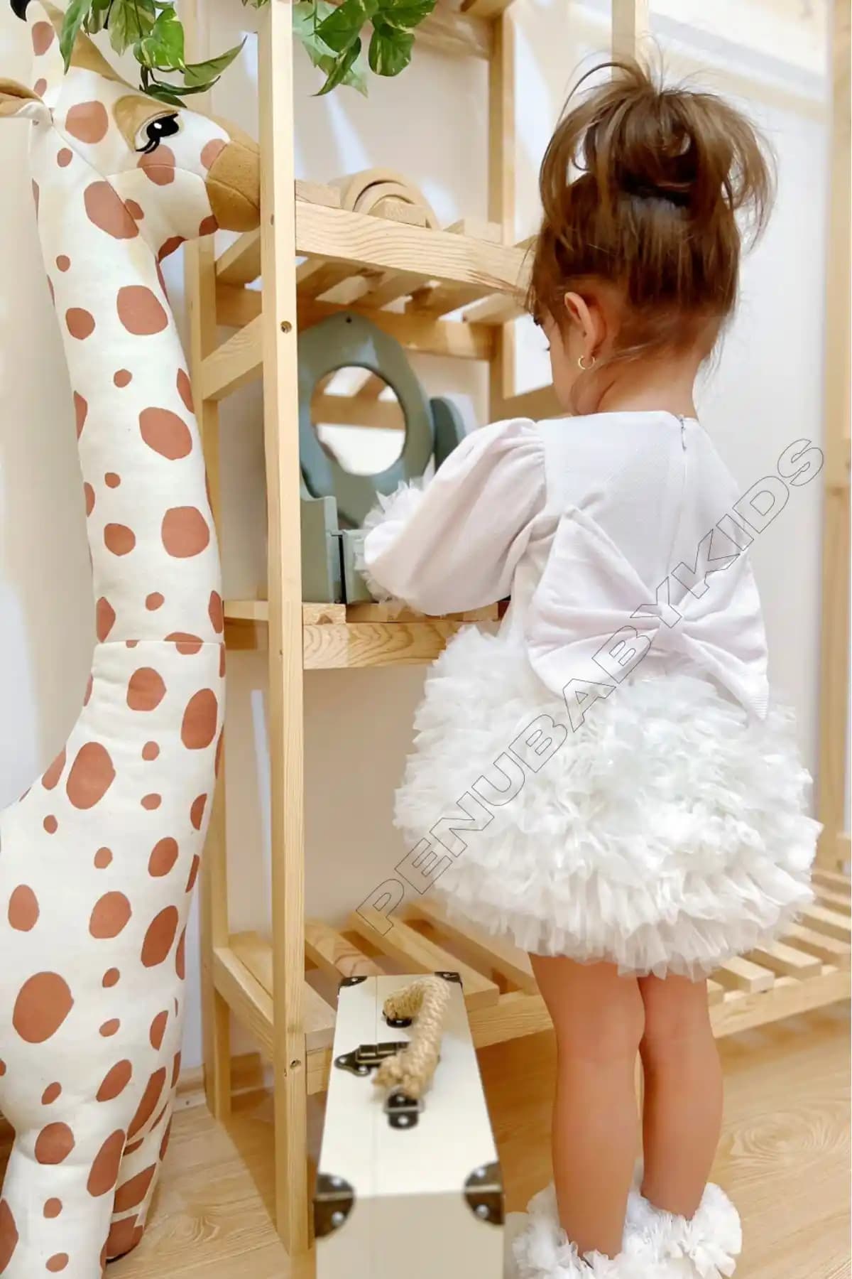 Penu Baby Kids Beyaz Tütülü Uzun Kol Kız Bebek Elbisesi Şık ve Rahat Tasarım
