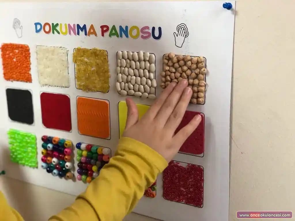 Çocuklar İçin Duyusal Gelişim Oyuncakları ve Eğitim Materyalleri Rehberi