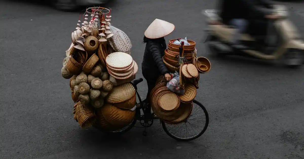 Çocuklar İçin Güvenli ve Eğlenceli Işıklı Lacivert Scooter Özellikleri ve Kullanım İpuçları