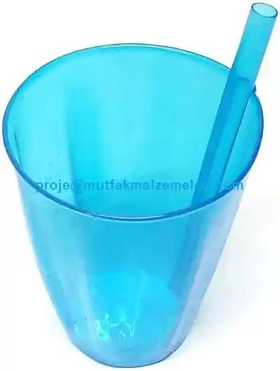 Çocuklar İçin Güvenli ve Eğlenceli Pipetli Bardaklar: Özellikler ve Seçim Kriterleri