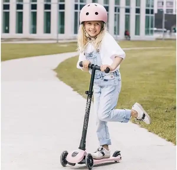 Çocuklar İçin Scooter Seçimi ve Güvenlik İpuçları: Eğlence ve Sağlıklı Gelişim İçin Rehber