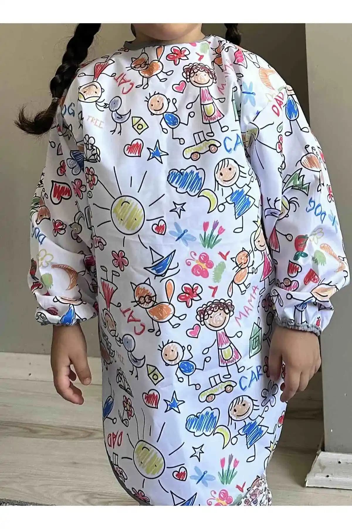 Çocuklar İçin Sıvı Geçirmez Önlükler: Özellikler, Malzemeler ve Seçim İpuçları