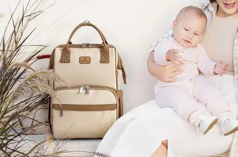 Şık ve Fonksiyonel Anne Bebek Bakım Çantası Seçerken Dikkat Edilmesi Gerekenler