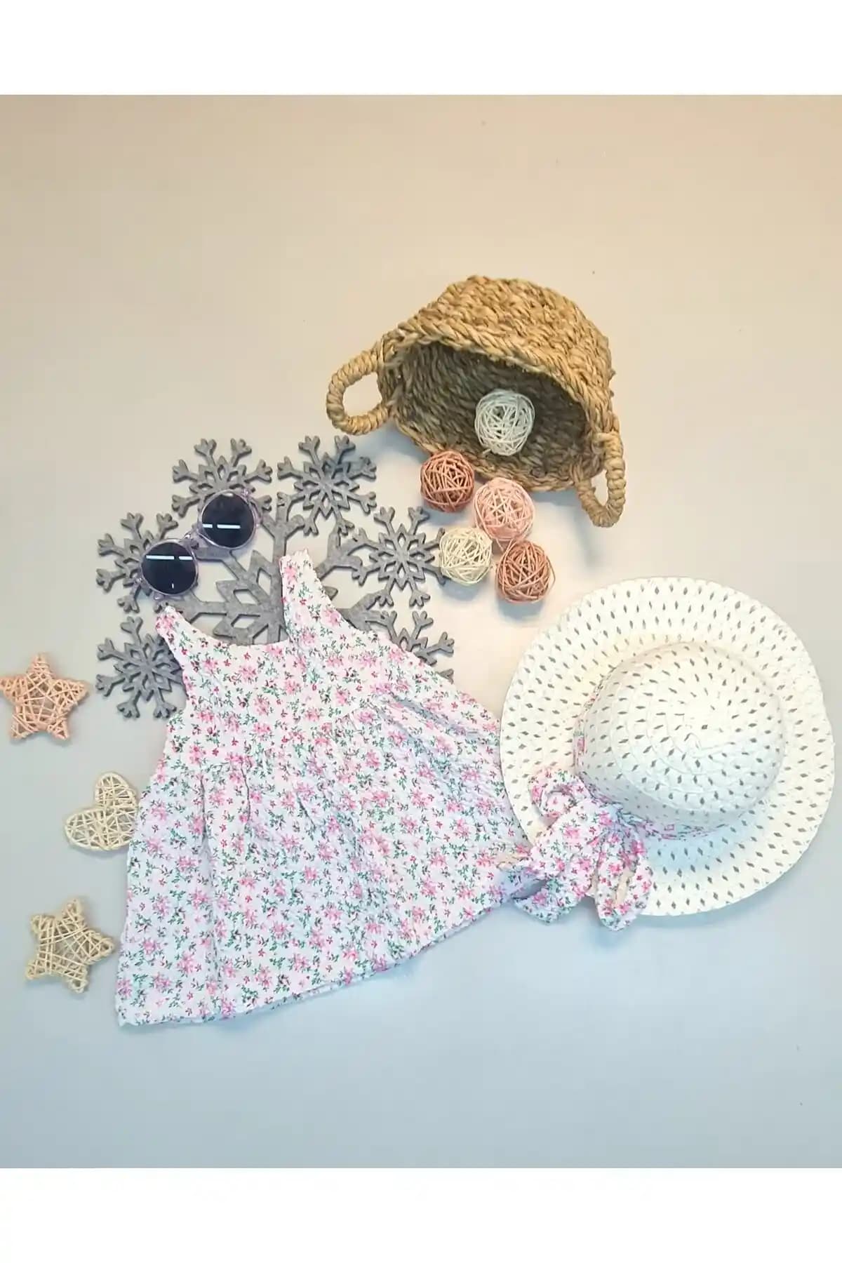 Yazlık Kız Bebek Giysileri Trendleri ve Konforlu Seçenekler