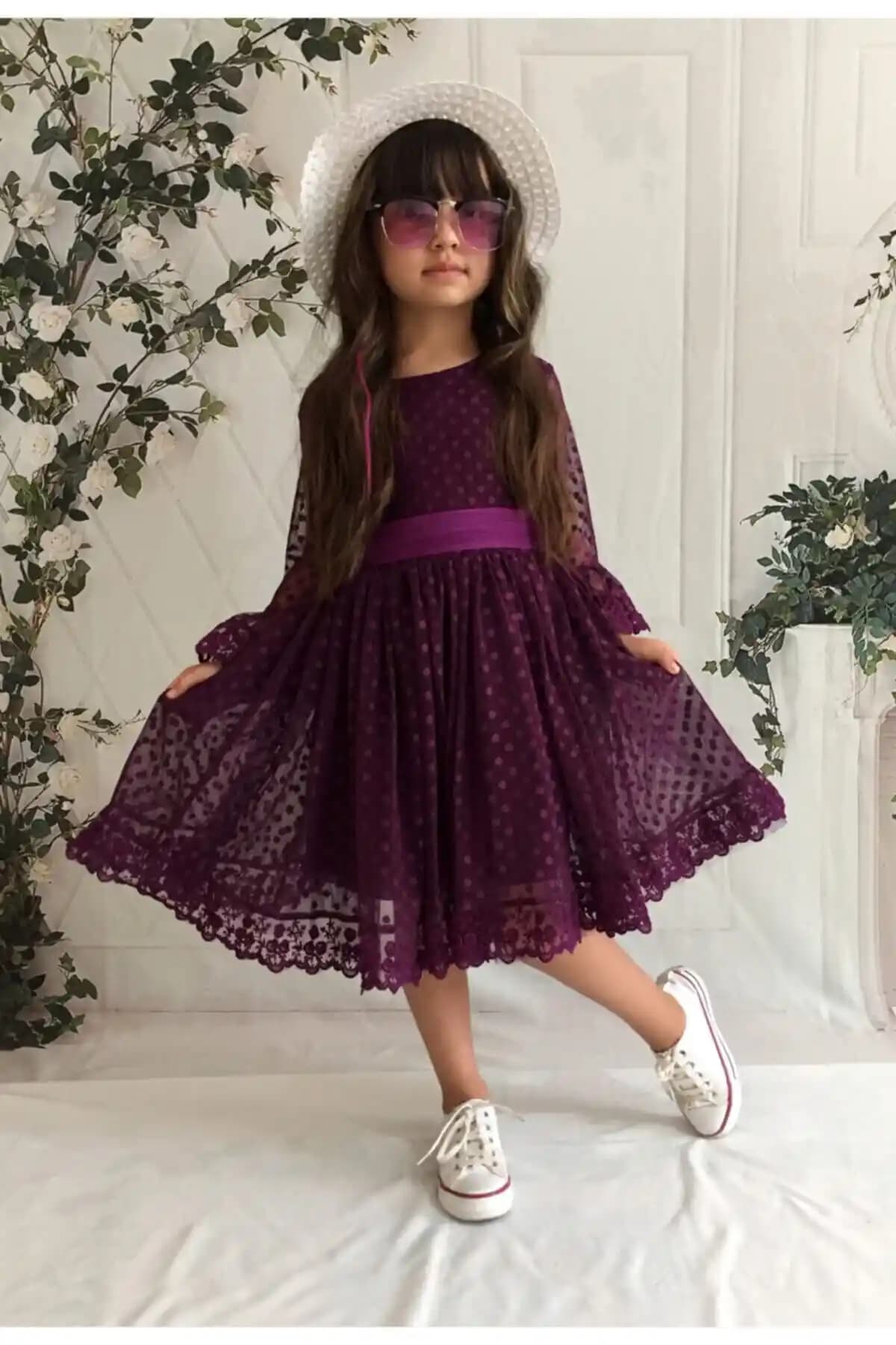 Delfini Kids Mor Şapkalı Güpürlü Prenses Elbisesi Detaylı İnceleme ve Özellikler