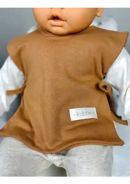 Kubbe Pamuklu Mama ve Salya Önlüğü: Güvenilir ve Şık Bebek Bakım Ürünü