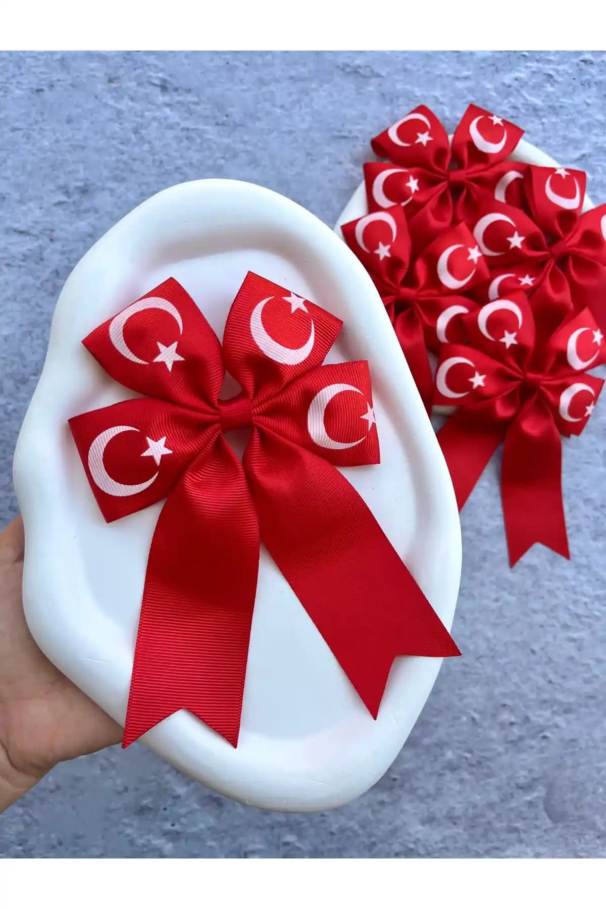 Çocuklar İçin Bayrak Desenli Kırmızı Saç Tokası 29 Ekim ve Milli Günler İçin Tasarlandı